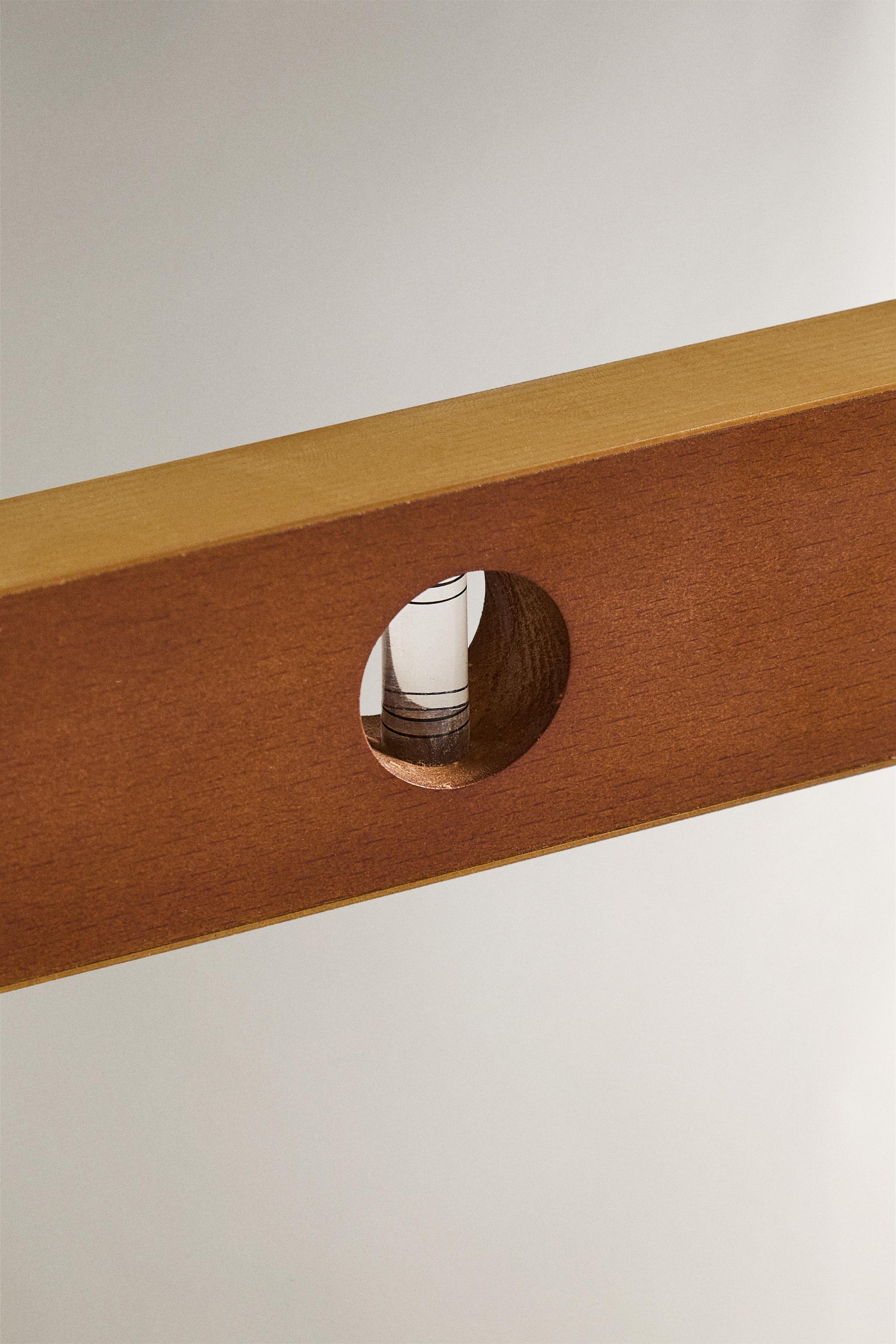 BEECH WOOD MEASURING BUBBLE LEVEL